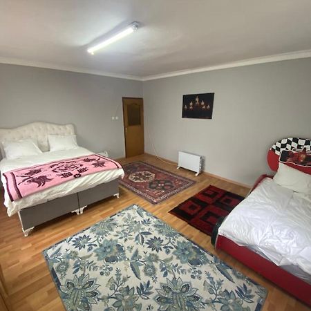 Triplex House Near The Airport Arnavutkoy Exterior foto